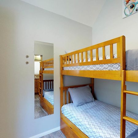 Castle Rock Cabin بيغ بير لاكي، سان بيرناردينو، كاليفورنيا المظهر الخارجي الصورة